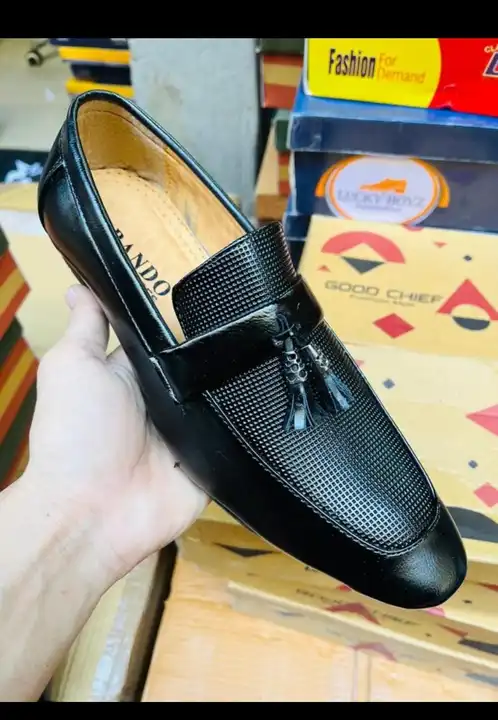 Product uploaded by Pragya Footwears on 4/23/2024
