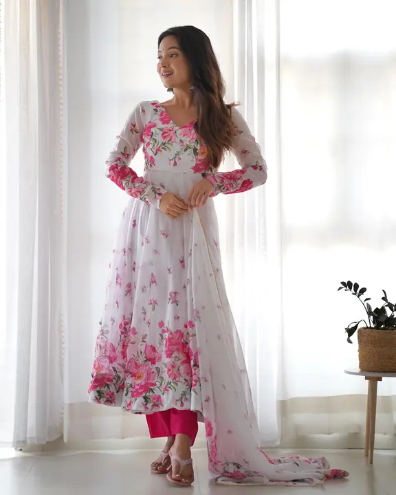 Anarkali gown with dupaatta  uploaded by MAHADEV FASHION on 4/24/2024