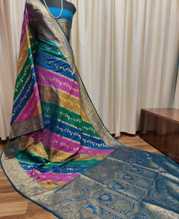 Banarsi woven silk  uploaded by Qatar Saree 🥻  on 4/25/2024