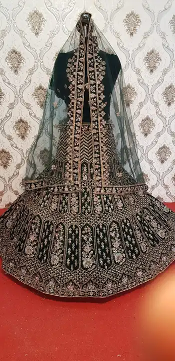 M. tex Surat manufacture
Velvet fabric
Glitter Work
With can can
11 Kali LEHNGA
Red mehrun Rani wine uploaded by M.tex on 4/26/2024