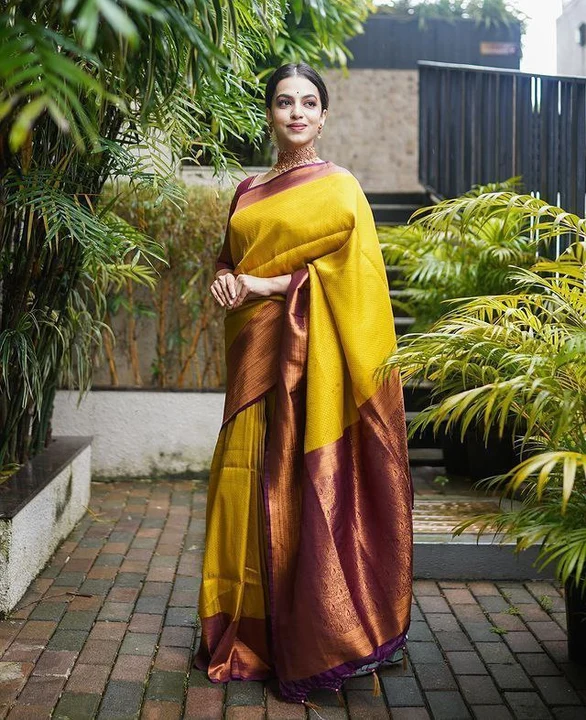 Post image 🔔 *BRAND :- KP CREATION*  🔔

               🔱 *KP - 4039* 🔱

*FABRIC : SOFT LICHI SILK CLOTH.*

*DESIGN : BEAUTIFUL RICH PALLU &amp; JACQUARD WORK ON ALL OVER THE SAREE.*

*BLOUSE : EXCLUSIVE JACQUARD BORDER.*

😍 *New PRICE ONLY  :- 500+$*

Rm48 with shipping for 1 piece

➡️ *100% BEST QUALITY* ⬅️

👌 *Once Give Opportunity , Coustomer Satisfaction Is Our Goal*