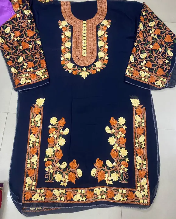 Post image Semi stitched kurti with embroidery 
Georgette fabric 
Best quality 
Buth Wholesale and Retail available