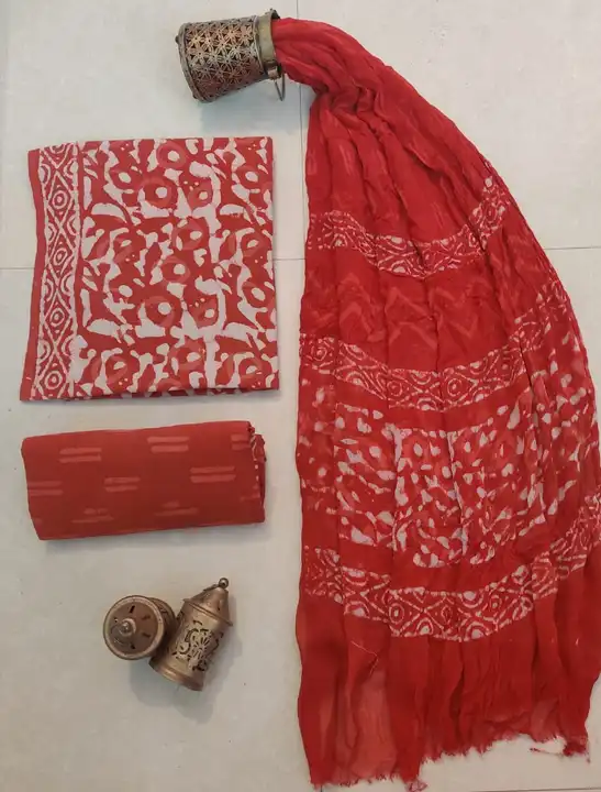 Cotton suits with chiffon dupatta  uploaded by Indiana Creations  on 5/4/2024