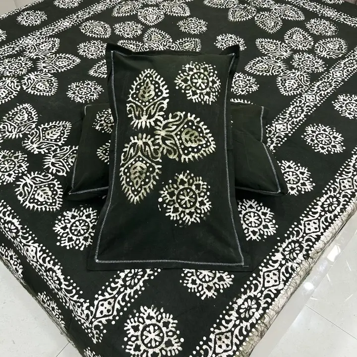 *Hand Block Wax Batik Double Bedsheets With 2 Pillow Covers*

*King Size 7.5-9 Feet - 90*108 In Inch uploaded by NOOR textiles  on 5/9/2024