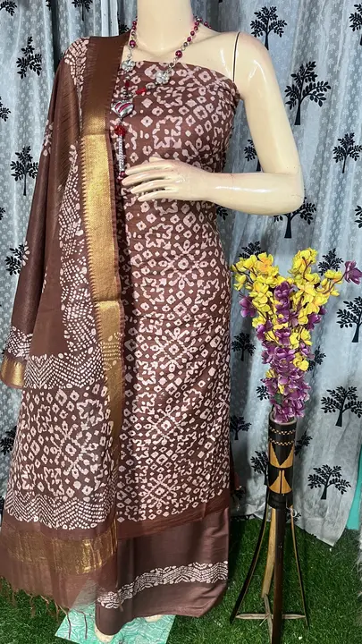 Post image 👆 NEW COLLECTION 👆
📢📢 📢📢 📢📢 📢📢 

🌿 batik  printing  suit

💖100% Best Quality

🌿Size:-Katan slub batik print 2.5mtr.
 🌿 Dupatta Katan slub manglagiri design perinting  2.5mtr.
 🌿Bottom Faine quality katan slub border print Fabric
2.5mtr. 
 

Me contact&amp;whtspp no 6203515218

BULK ORDER DISCOUNT SINGLES PIECE NO ANY DISCOUNT 

✨️✨️✨️✨️