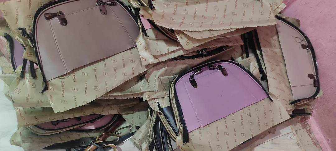 Factory Store Images of Swiss bags