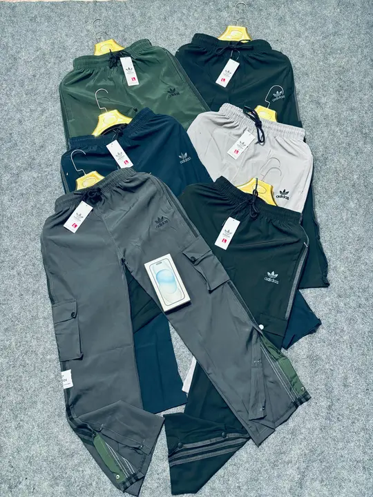 Post image BRAND: ADIDAS 
CARGO LOWERS
BUTTON BOTTOM
FABRIC : NS LYCRA 18%
BONE , CUT AND SEW ARTICLE 
QUALITY FABRIC 
SIZE :  L XL XXL
COLOR: 6
18 PIECES SET 
MOQ: 36 PCS
LIMITED STOCK