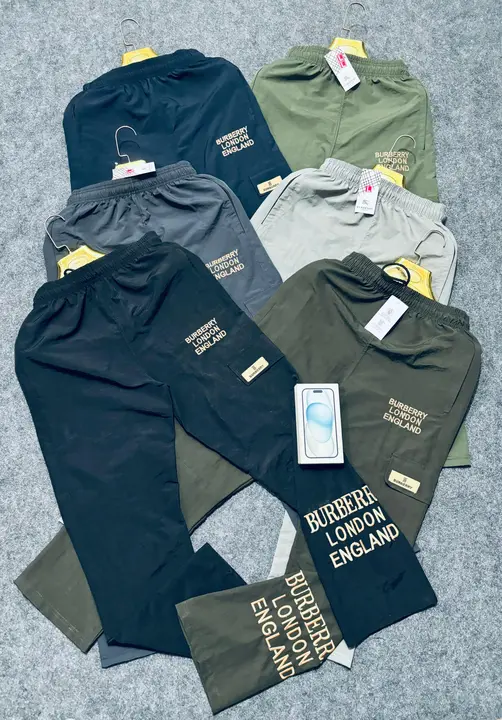 Post image BRAND: BURBERRY 
FABRIC : NS LYCRA 18%
EMBROIDERY ARTICLE 
QUALITY FABRIC 
SIZE :  L XL XXL
COLOR: 6
18 PIECES SET 
MOQ: 36 PCS
LIMITED STOCK