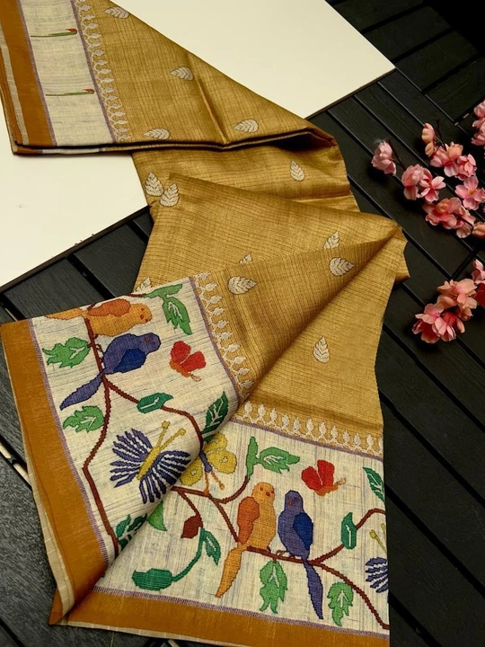 Post image *Very new concept that we brought only for you*

Here is *Premium and superior semi desi soft and smooth tussar sarees with indeed digital print _Paithani design all over saree_*👗

Detailed *_ pallu Kalamkari and tassels finish, while the border are having Paithani print pattern_*🧵

Pairs with *Beautiful Running printed blouse* 👚