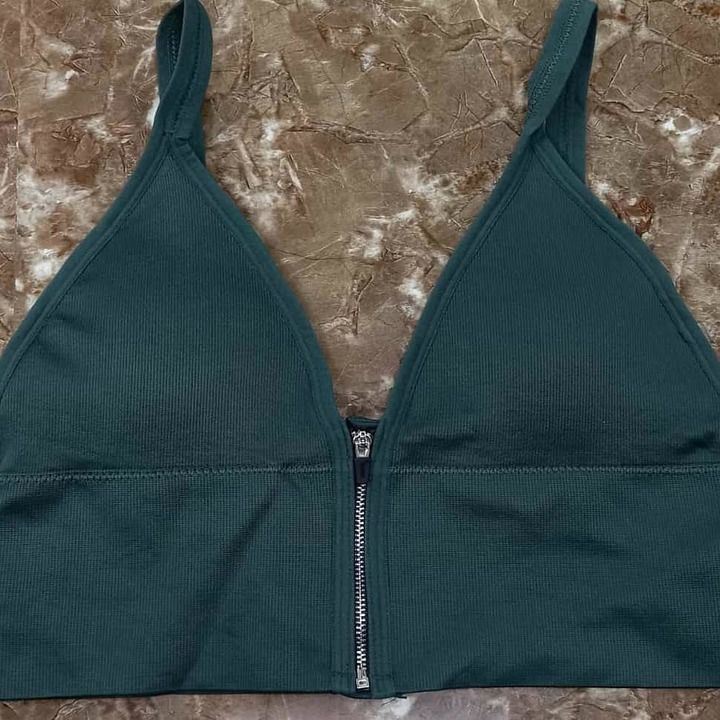 Imported bra stock available delivery all over India uploaded by WOMANS STORE on 3/26/2021
