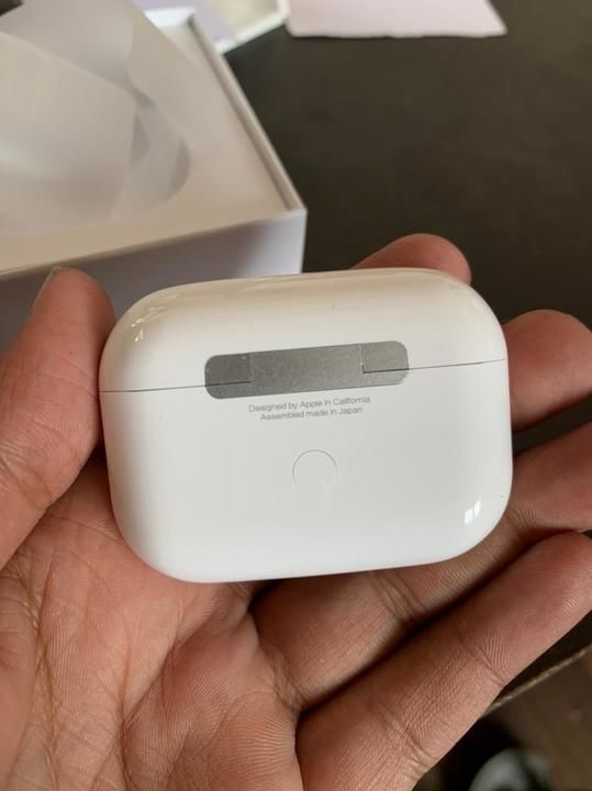 Airpod 2  uploaded by LIFESTYLER shopping junction  on 3/27/2021