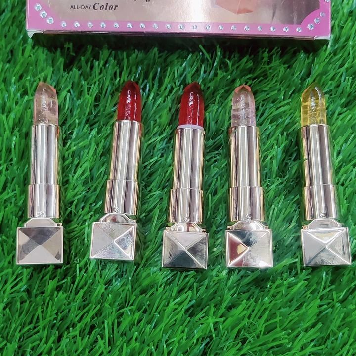 SWISS BEAUTY GLITTER COLOR CHANGE GEL LIPSTICK

INSTANTLY Moisturizing ALL DAY Color uploaded by WOMANS STORE on 3/27/2021