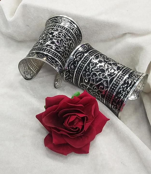 Trendy Oxidized kada goes with Indian and Western outfits uploaded by Paras gems & jewellery on 7/20/2020