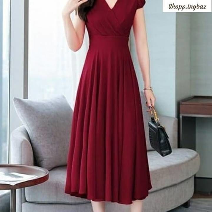 Post image *Catalog Name:* Verve Studio Georgette Solid Maxi Dresses

*Details:*
Description: It has 1 Piece of Dress
Fabric: Georgette
Neckline: V-Neck
Sleeves: Short Sleeves
Pattern: Solid
Color: Red
Length: 54 In
Sizes (Inches): S-36, M-38, L-40, XL-42
*Note: The Product is Non-Returnable*
Designs: 5


💥 *FREE COD* 
🚫 No Returns Applicable 
🚚 *Delivery*: Within 5 days