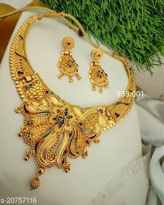 Rs 300
. Beautiful jewellery set 
. shipping order now
. all India and 
. free home delivery 👉🏻🚚
 uploaded by National shop  on 3/29/2021