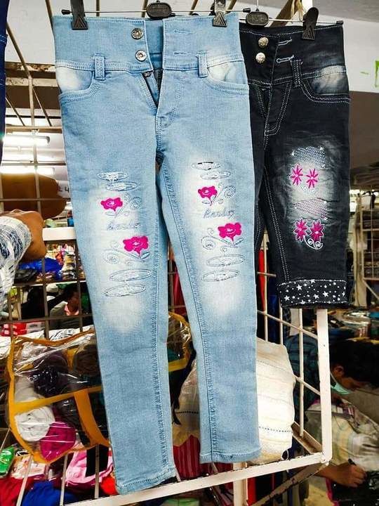 Ladies pants 26*36/38*40 size.  uploaded by HK_Store on 4/1/2021