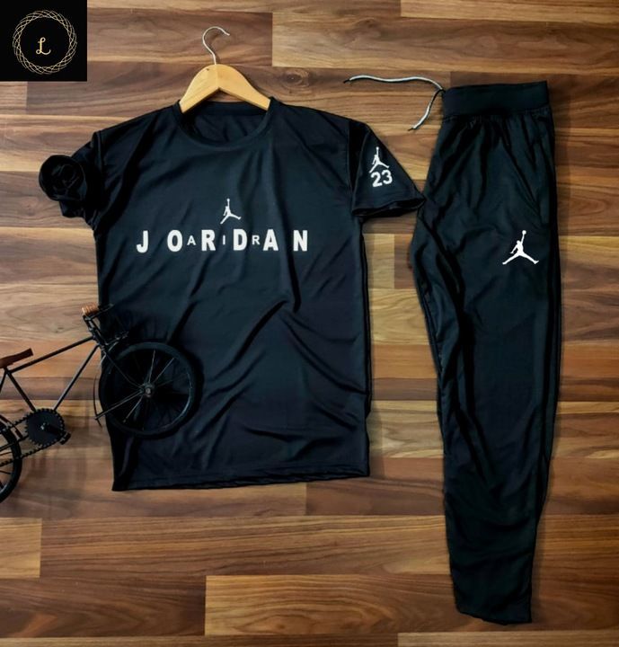 JORDAN T-Shirt With lower uploaded by business on 4/2/2021