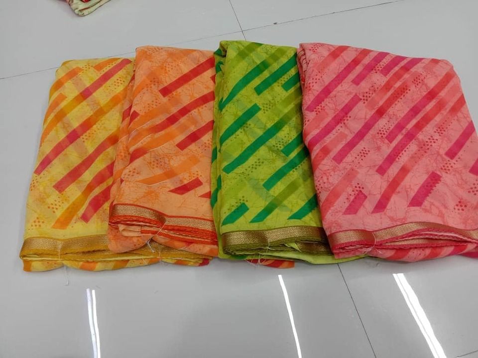 Saree uploaded by Hot DEALS Discount DEALS on 4/2/2021