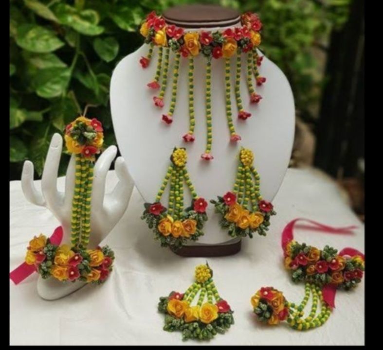 Post image हे ! चेककरे मेरा नया कलेक्शन Artifical flower jewellary set.