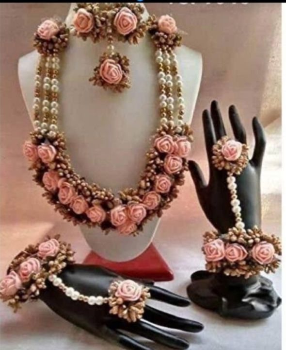Artifical flower jewellary uploaded by Vrushali,s art on 4/3/2021
