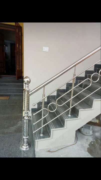 Stainless steel hand railing uploaded by business on 4/3/2021