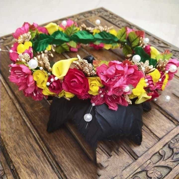 Flower floral tiara uploaded by business on 4/3/2021