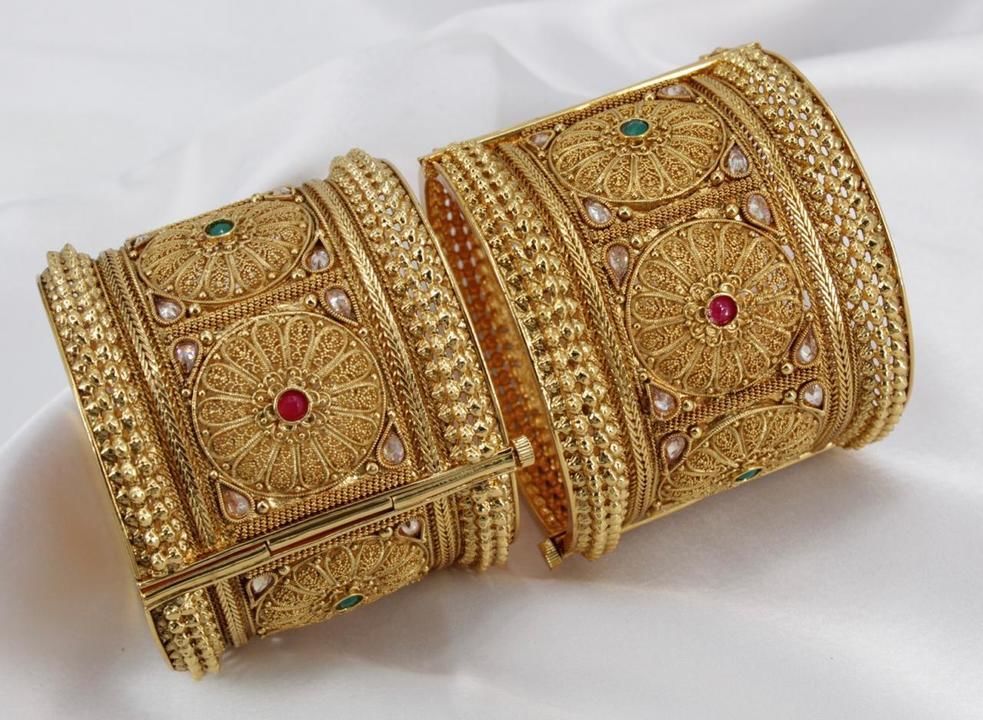 Bangles uploaded by business on 4/4/2021