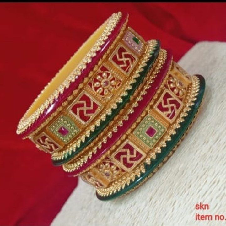 Jewelry bangles uploaded by business on 4/4/2021