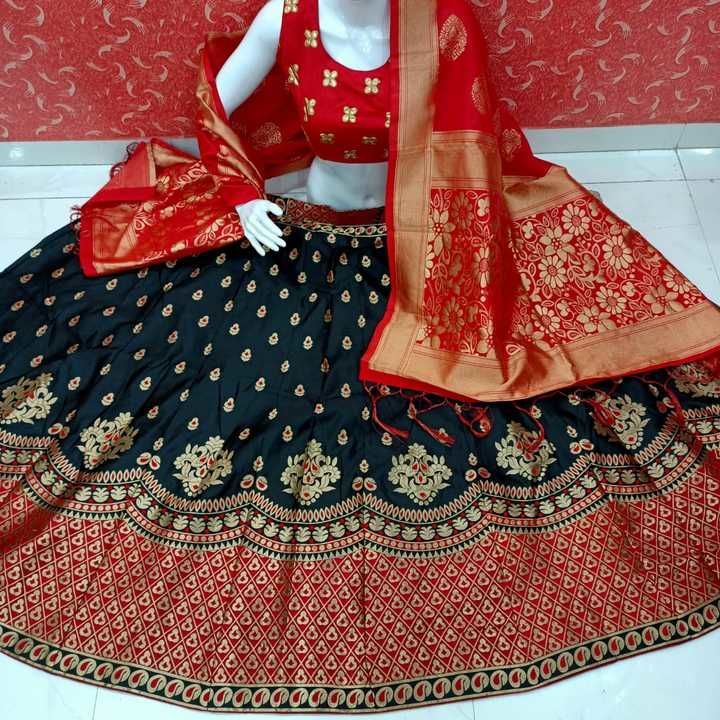 Post image Material:Banarasi brocade Lehnga and ready paded Blouse and Banarasi duppta 

#Lehnga details#

Length: 42
Waist:38-40
Flair:2.5mt+
Semistiched as left from 1 side for waist fitting 
With cane cane and lining 
  kali
#Blouse details#

Standard size:
▪36-38 size ready  and 
▪2 inches margin inside so can extend till 38-40
▪Sleeves attached inside
▪padded Blouse 

Price  *1100+Shipping 




💃🏻💃🏻💃🏻For booking :


🙏🙏🙏