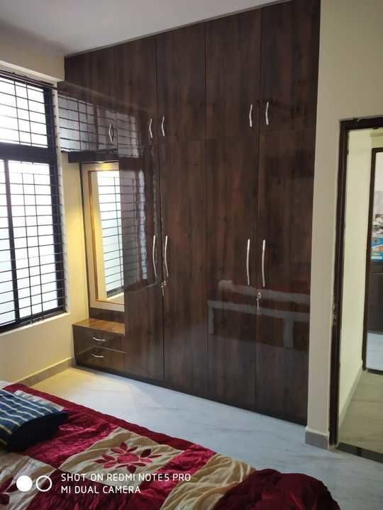 Wooden almari 900 rupees per sq ft uploaded by business on 4/5/2021