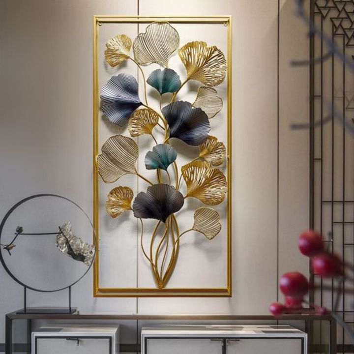 Vertical 3-D flower petals frame uploaded by The_Decor_Emporio on 4/5/2021