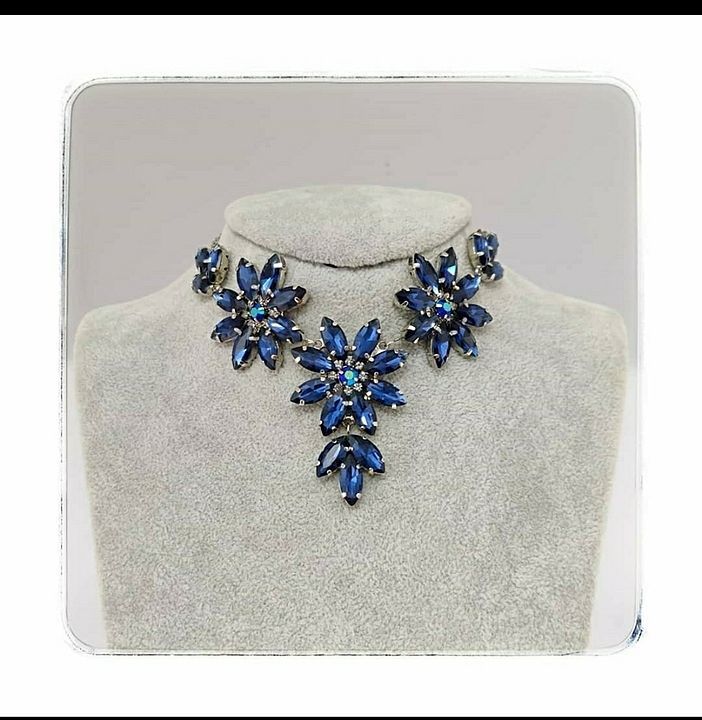 We r manufacturers of fashion jewelry. We take orders. Minimum quantity is 10 pcs. uploaded by Sanzary Collection on 7/23/2020