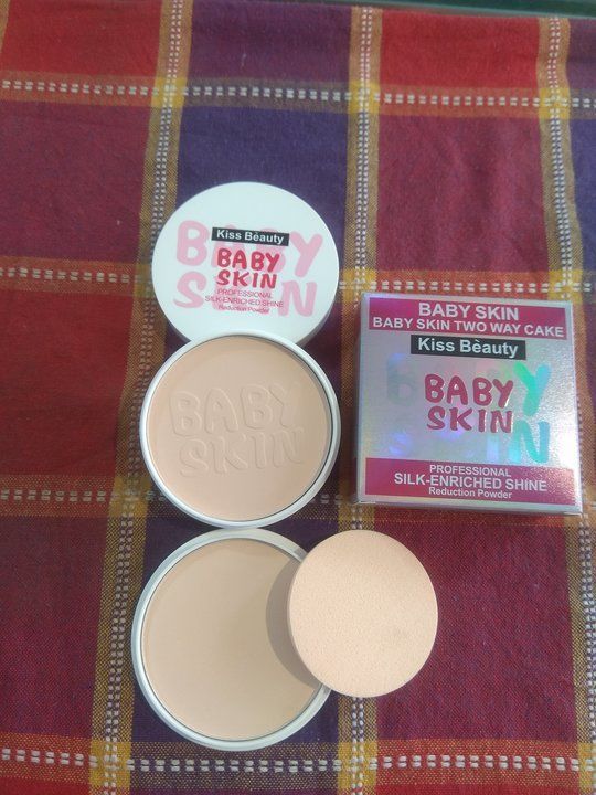 Kiss beauty 2 in 1 compact uploaded by Cosmetics and jewellery on 4/8/2021