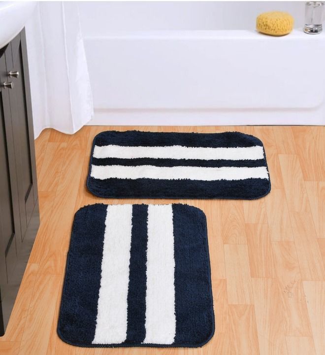 Post image *ANTI SKID BATHMATS/DOORMATS*

 ❤️ *For online selling* ❤️

✌️ *Combo pack of 2pcs* ✌️

👉SOFT MICRO YARN
👉40*60 CMS
👉weight app. 500 grams combo
👉washable

*Price : 260/- combo pack of 2pcs*