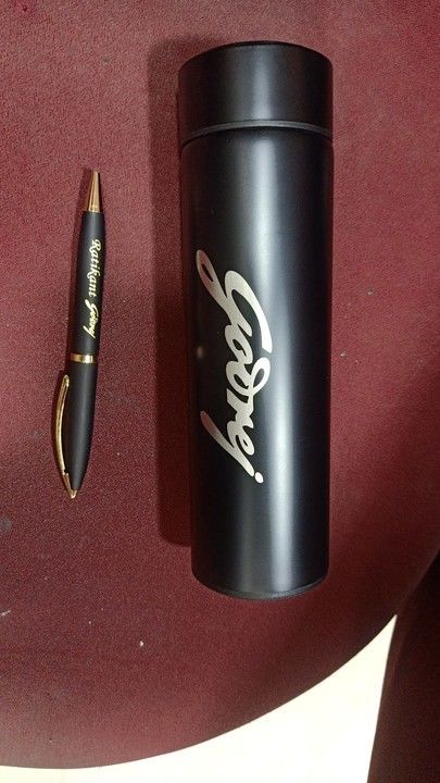 Bootal pen hot and coll led 500 ml name prinr  uploaded by Nitesh Entrpriess on 4/8/2021