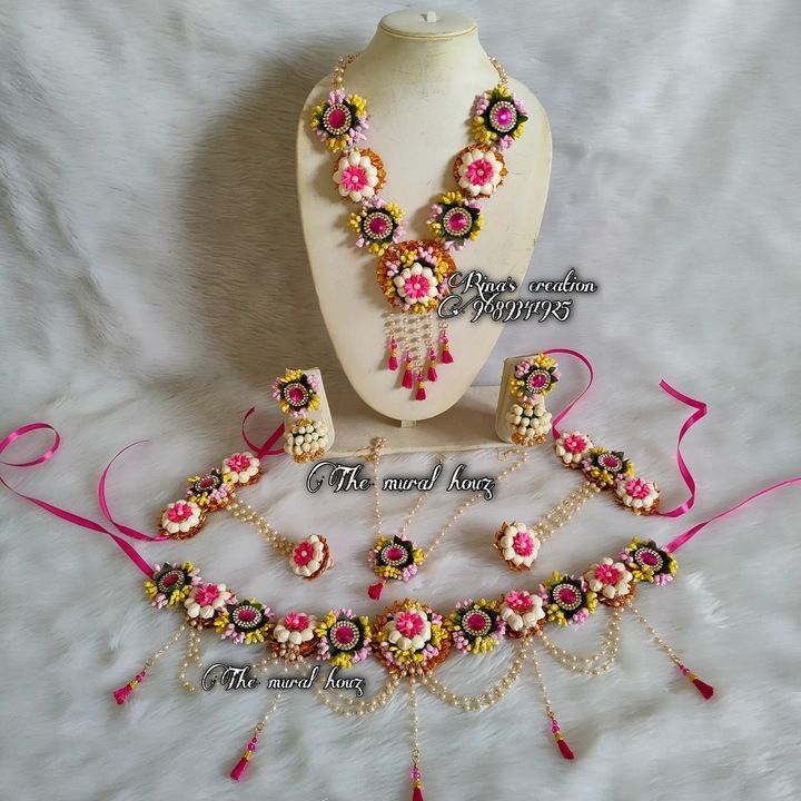 Post image Floral jewellery for mehendi ,haldi
Artificial flower jewellery..
Customisation available
World wide shipping
Contact 9689341925