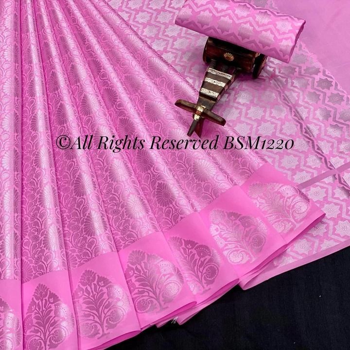 Tissue saree high quality uploaded by Mr&Mrs Boutique on 4/9/2021