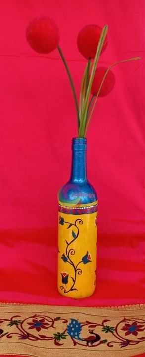 Craftlogy handmade bottle art for home and restaurants decorations. uploaded by Craftlogy on 4/11/2021