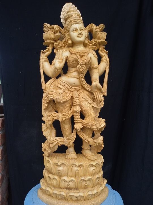Lakshmi Devi 10 inch uploaded by Santhoshhandicrafts on 4/11/2021