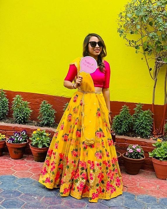 Post image 🇮🇳🇮🇳🇮🇳🇮🇳🇮🇳🇮🇳🇮🇳
Yellow colour only 

*RATE:  1150 

*FABRIC DETAILS LEHENGA:HEAVY NET 2.6 METER FLAIR*

*INNER: ULTRA SATIN*

*CHOLI: NET 0.80METER + SILK0.80METER WITH WORK*

*DUPATTA: NET 2.2 METER*

*WORK: EMBROIDERED*

*TYPE:SEMI STITCHED*
*QUALITY PRODUCT*
*Ready To Ship*

W9