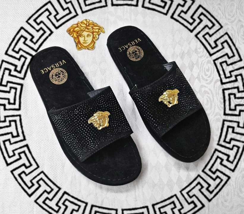 Versace uploaded by Shoes Hub on 4/11/2021