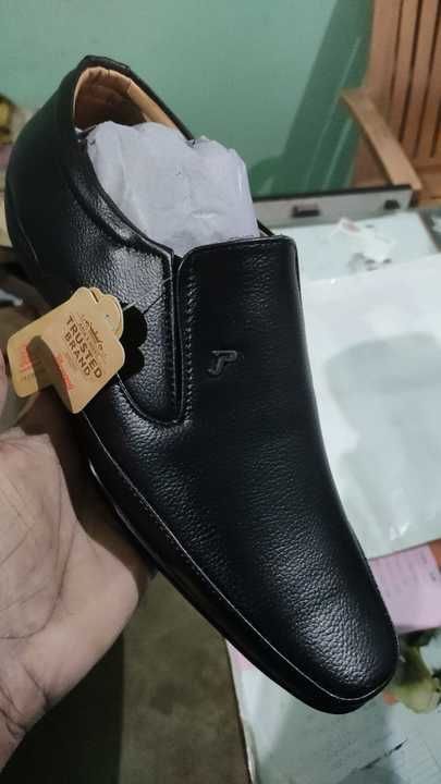Formal shoe parqgon uploaded by Patna Boot House on 4/12/2021