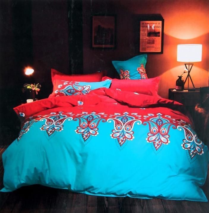 Double bed sheet with 2 pillows and comforter  uploaded by business on 4/12/2021