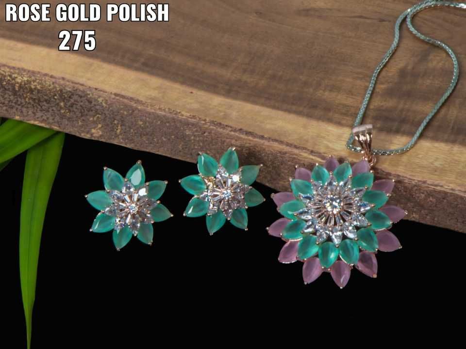 Pendent Set uploaded by ZEELLO BOUTIQUE on 4/13/2021