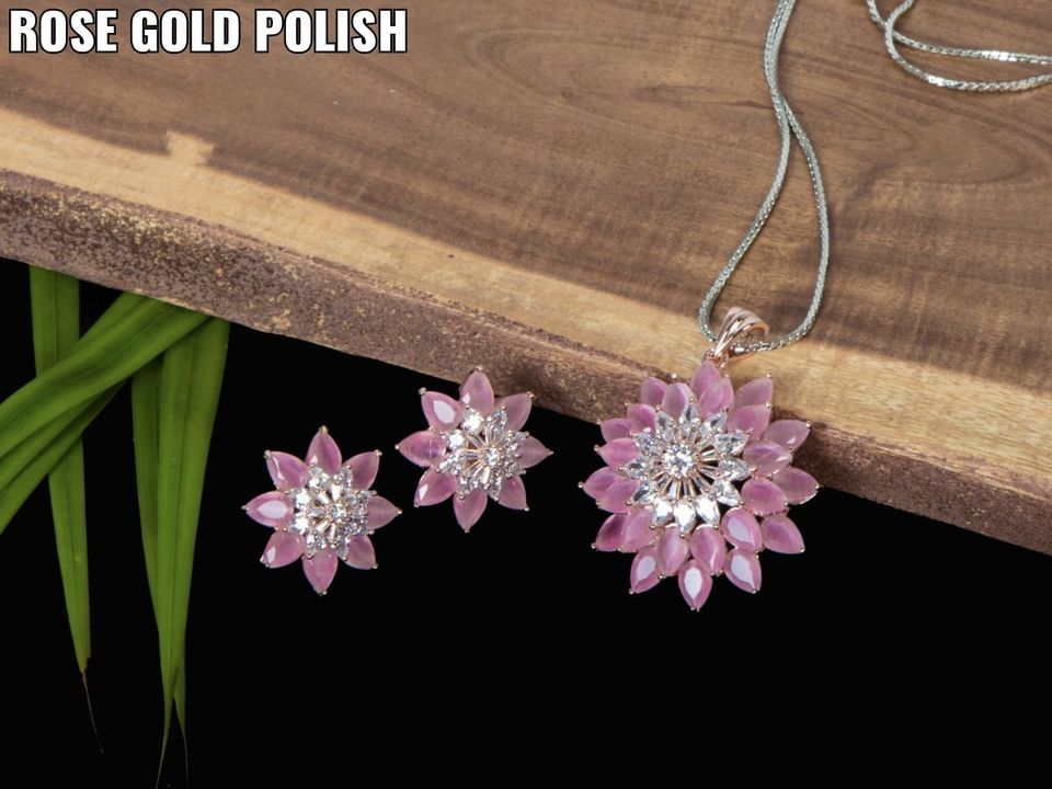 Pendent Set uploaded by ZEELLO BOUTIQUE on 4/13/2021