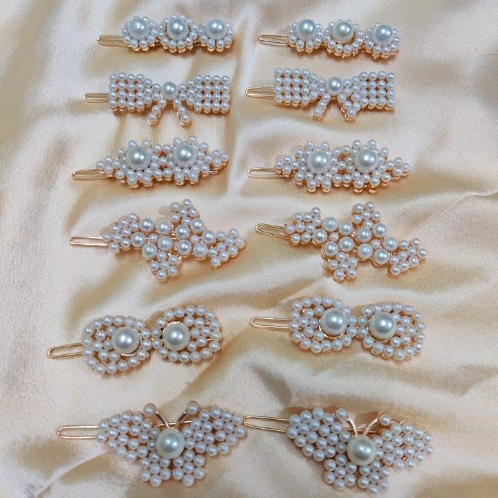 Pearl korean pins uploaded by business on 4/15/2021