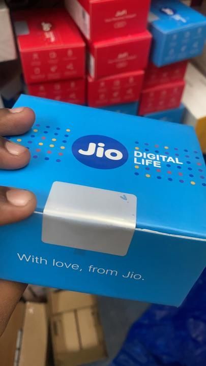 Jio WiFi hotspot router uploaded by business on 4/15/2021