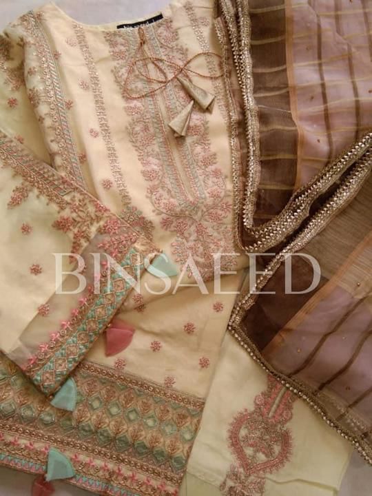 Post image Binsaeed embroidered organza 3 pc stitched embroidered collection available 
Sizes small medium and large 
Price 5350/-+$