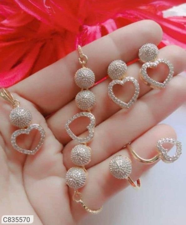 Jewellery uploaded by Gagan collection's on 4/18/2021
