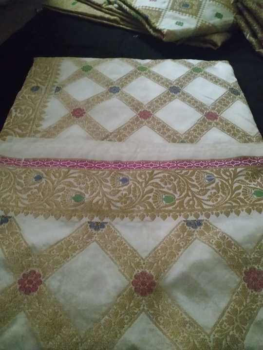 Dupion Silk Saree uploaded by CRAZY LOOK CREATIONS on 4/18/2021